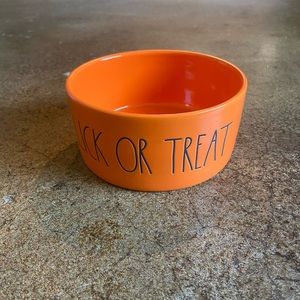 Rae Dunn Accents - NEW Rae Dunn Halloween Pet Dog Cat Bowl Rae Dunn Accents - NEW Rae Dunn Halloween Pet Dog Cat Bowl